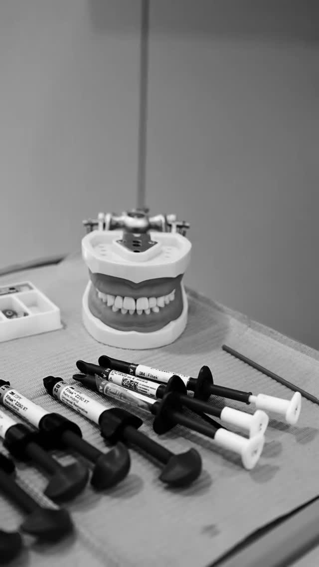 Стоматологические материалы